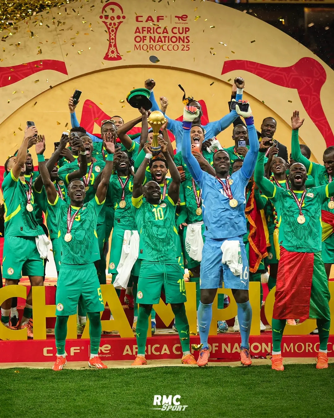 Maintenant parlons football