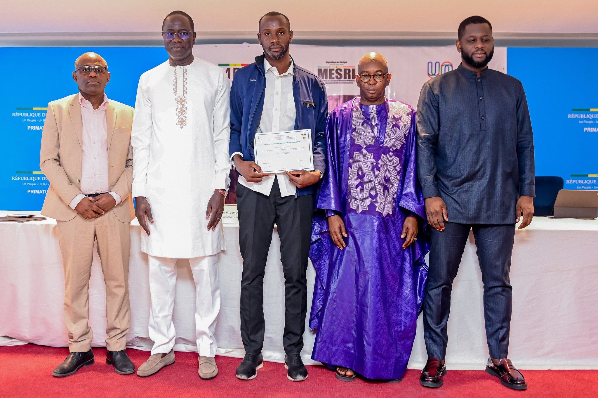 Éducation nationale : cap sur l’intelligence artificielle, 88 % des agents désormais certifiés