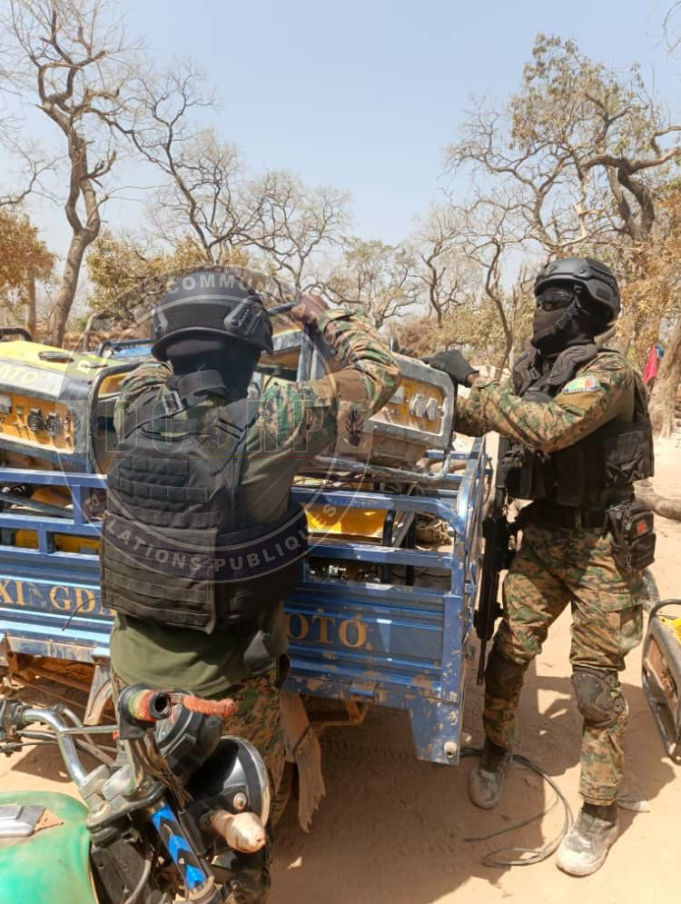 KÉDOUGOU : TROIS SITES D’ORPAILLAGE CLANDESTIN DÉMANTELÉS, UN SUSPECT INTERPELLÉ POUR TRAFIC DE MIGRANTS