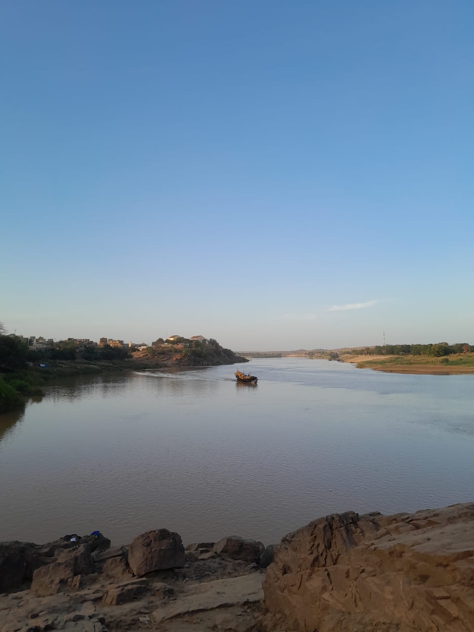 À BAKEL, le fleuve comme frontière et moteur économique avec la Mauritanie