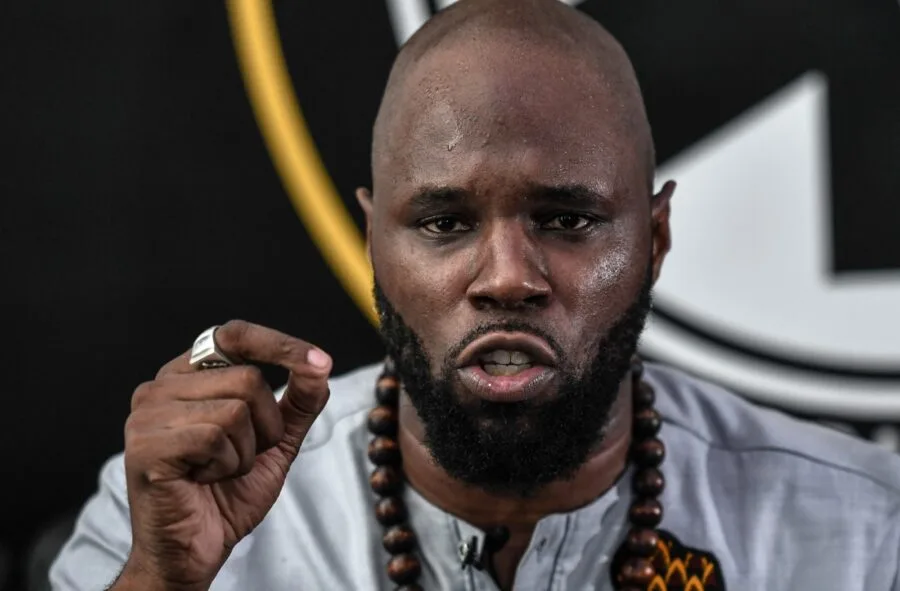 L’influenceur panafricaniste Kemi Seba, recherché par le Bénin, arrêté en Afrique du Sud