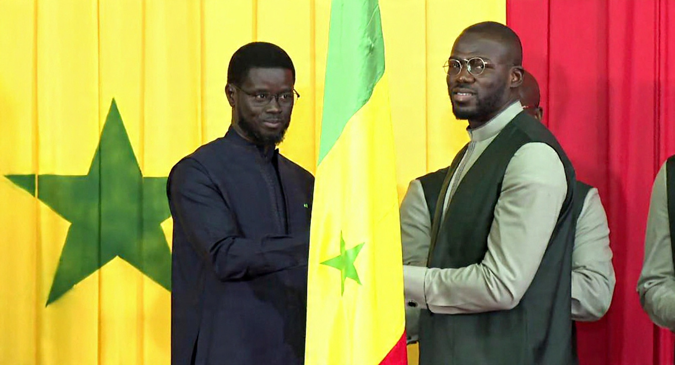 Mondial 2026 : Diomaye Faye remet le drapeau aux Lions et appelle à l’excellence